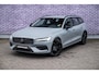 Volvo V60 2.0 B3 Essential Edition | Leder | Adaptieve Cruise Control | Sport Pack | 19" Black Edition Velgen | Stoelverwarming | Park Assist |