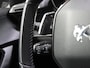 Peugeot 2008 130PK Active Pack | AppleCarPlay/AndroidAuto | Armsteun | Camera | Navigatie | Climate Control | Cruise Control | DAB Radio | LED | AUTOMAAT | LMV | Isofix | Parkeersensoren |