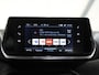 Peugeot 2008 130PK Active Pack | AppleCarPlay/AndroidAuto | Armsteun | Camera | Navigatie | Climate Control | Cruise Control | DAB Radio | LED | AUTOMAAT | LMV | Isofix | Parkeersensoren |