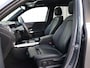 Mercedes-Benz GLB 180 136pk AUT Luxury Line | Trekhaak | Panoramaschuifdak | Rondomzicht Camera | Voorstoelen Verwarmd
