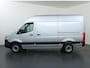 Mercedes-Benz Sprinter 317 CDI | L2 H2 | PRO | AUTOMAAT | ACHTERUITRIJCAMERA | NAVIGATIE | CRUISE CONTROL | BETIMMERDE LAADRUIMTE | DIEP ZWART | 3-ZITS | LICHT -/ REGEN SENSOR