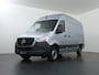 Mercedes-Benz Sprinter 317 CDI | L2 H2 | PRO | AUTOMAAT | ACHTERUITRIJCAMERA | NAVIGATIE | CRUISE CONTROL | BETIMMERDE LAADRUIMTE | DIEP ZWART | 3-ZITS | LICHT -/ REGEN SENSOR