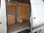 Mercedes-Benz Sprinter 317 CDI | L2 H2 | PRO | AUTOMAAT | ACHTERUITRIJCAMERA | NAVIGATIE | CRUISE CONTROL | BETIMMERDE LAADRUIMTE | DIEP ZWART | 3-ZITS | LICHT -/ REGEN SENSOR