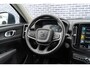 Volvo XC40 T5 Recharge Inscription Expression | Navigatie | Cruise Control | Trekhaak | Stoel-/Stuur-/Voorruitverwarming | Keyless | High Performance Audio | Park Assist | Zitverlenging | Apple CarPlay & Android Auto | 19" LM