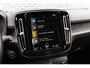 Volvo XC40 T5 Recharge Inscription Expression | Navigatie | Cruise Control | Trekhaak | Stoel-/Stuur-/Voorruitverwarming | Keyless | High Performance Audio | Park Assist | Zitverlenging | Apple CarPlay & Android Auto | 19" LM