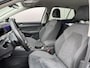 Volkswagen Golf 1.5 eTSI Style / AUTOMAAT/ PARK. SENSOREN + CAMERA/ CRUISE/ NAVI/ APP-CONNECT/ CLIMA/ STOELVERWARMING