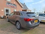 Toyota Avensis Touring Sports 1.8 VVT-i Dynamic. Zeer netjes! O.a. navi, camera, cruise, stoelverwarming. Boekjes aanwezig.
