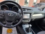 Toyota Avensis Touring Sports 1.8 VVT-i Dynamic. Zeer netjes! O.a. navi, camera, cruise, stoelverwarming. Boekjes aanwezig.