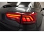 Volkswagen T-Roc 1.5 TSI Style Business [ Panoramadak Navi Trekhaak ]
