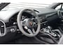 Porsche Cayenne Coupé 3.0 E-Hybrid | Sport Chrono | Pano | Alcantara | Luchtvering | HUD | Memory | 360 |