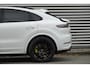 Porsche Cayenne Coupé 3.0 E-Hybrid | Sport Chrono | Pano | Alcantara | Luchtvering | HUD | Memory | 360 |