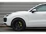 Porsche Cayenne Coupé 3.0 E-Hybrid | Sport Chrono | Pano | Alcantara | Luchtvering | HUD | Memory | 360 |