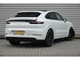 Porsche Cayenne Coupé 3.0 E-Hybrid | Sport Chrono | Pano | Alcantara | Luchtvering | HUD | Memory | 360 |
