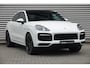 Porsche Cayenne Coupé 3.0 E-Hybrid | Sport Chrono | Pano | Alcantara | Luchtvering | HUD | Memory | 360 |