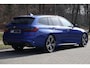 BMW 3-Serie Touring 330i xDrive High Executive M-pakket | Pano | HUD | 19" | Laser | Keyless | Hifi | Camera | DAB | Elektr. stoel + mem | Alarm kl.3 | Etc.