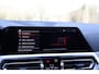 BMW 3-Serie Touring 330i xDrive High Executive M-pakket | Pano | HUD | 19" | Laser | Keyless | Hifi | Camera | DAB | Elektr. stoel + mem | Alarm kl.3 | Etc.