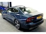 Volvo S60 2.0 Recharge T8 AWD 287kW/390pk Aut8 Inscription PANORAMADAK + HARMAN/KARDON + ADAPT.CRUISE + STOELMASSAGE&-VENTILATIE + 360 CAMERA + STOELVERWARMING + LANE ASSIST + PILOT ASSIST + KEYLESS ENTRY&GO + PARKSENSOREN V&A + 19" LM-VELGEN!!