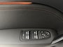 Renault Captur 1.6 E-Tech Hybrid 145 Initiale Paris | Panoramadak | Trekhaak | Leder | Cruise Control Adaptief | BOSE-Audiosysteem |