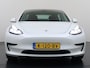 Tesla Model 3 SR Plus 325PK LFP Accu Lmv 19" AutoPilot Leder Pano-dak Adaptive-Cruise Camera's Elektr.-Stuur+Stoelen+Spiegels+Geheugen+Easy-Entry+Verwarmde stoelen Park assistent Pdc WIFI Lane-Assist Speed-Assist SOH 91% Navi LED ACC DAB Voorverwarmen interieur via App Keyless One-Pedal-Drive 1e Eigenaar Origineel Nederlandse Auto Fabrieksgarantie op Accu en Motor tot 08-12-2028/160.000KM
