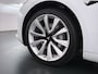 Tesla Model 3 SR Plus 325PK LFP Accu Lmv 19" AutoPilot Leder Pano-dak Adaptive-Cruise Camera's Elektr.-Stuur+Stoelen+Spiegels+Geheugen+Easy-Entry+Verwarmde stoelen Park assistent Pdc WIFI Lane-Assist Speed-Assist SOH 91% Navi LED ACC DAB Voorverwarmen interieur via App Keyless One-Pedal-Drive 1e Eigenaar Origineel Nederlandse Auto Fabrieksgarantie op Accu en Motor tot 08-12-2028/160.000KM