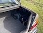 Mercedes-Benz Pullman 200D W124 1986, TREKHAAK, BEKLEDING