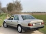 Mercedes-Benz Pullman 200D W124 1986, TREKHAAK, BEKLEDING