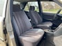 Mercedes-Benz Pullman 200D W124 1986, TREKHAAK, BEKLEDING