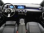Mercedes-Benz A-klasse 250 e Luxury Line | Panoramadak | Sfeerlicht | Camera | Keyless | Zwarte Hemel | Cruise | DAB