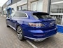 Volkswagen Arteon Shooting Brake 1.4 TSI eHybrid 2x R-Line / AUTOMAAT/ PANO/ TREKHAAK/ 360 CAMERA/ DCC/ CARBON/ HEAD-UP DISPLAY/ LEDEREN MEMORY SEATS/ DODE HOEK/ KEYELSS/ APP CONNECT/ ADAPT. CRUISE/ STOELVERWARM. V & A/ NAVI/ CLIMA/ DAB/ 19" LMV