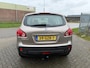 Nissan Qashqai 2.0 Acenta 140PK NL AUTO NAP! NAVI l Camera l Trekhaak l Cruise l MTF-stuur l NIEUWE APK!