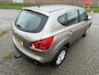 Nissan Qashqai 2.0 Acenta 140PK NL AUTO NAP! NAVI l Camera l Trekhaak l Cruise l MTF-stuur l NIEUWE APK!
