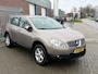 Nissan Qashqai 2.0 Acenta 140PK NL AUTO NAP! NAVI l Camera l Trekhaak l Cruise l MTF-stuur l NIEUWE APK!