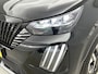 Peugeot 2008 SUV GT Hybrid 145pk Automaat | Navigatie | Rondomzichtcamera | Climate Control | Adaptieve Cruise Control | Full Led koplampen | Parkeersensoren v+a | Keyless | Armsteun | Dodehoeksensor | Draadloze Apple Carplay / Android Auto + telefoonlader | Digitaal instrumentenpaneel | DAB+ radio | Donker getint glas | 17" lichtmetalen velgen |