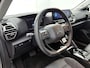 Citroën E-C4 EV Feel 50 kWh 136pk | Navigatie | Achteruitrijcamera | Climate Control | Cruise Control | Parkeersensoren | Armsteun | Led koplampen | Stof/kunstlederen comfortstoelen | Adaptief demping systeem | Bluetooth | Apple Carplay / Android Auto | DAB+ radio | Volledig digitaal instrumentenpaneel | 18" lichtmetalen velgen |