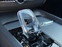 Volvo XC60 T6 Plug-in hybrid AWD Plus Black Edition | Luchtvering | Achterbank verwarmd | Achteruitrijcamera | Alarmsysteem