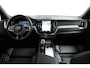 Volvo XC60 T6 Plug-in hybrid AWD Plus Black Edition | Luchtvering | Achterbank verwarmd | Achteruitrijcamera | Alarmsysteem