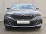 BMW i5 XDrive 40 M Sport Edition 84 kWh 4WD / VOL LEDER / Fabrieksgarantie t/m 04-2028 / SOH 96,61% / Elektrische Trekhaak (1500KG) / Comfort Pack / Innovation Pack / M Sportpakket Pro / Travelpack / Harman/Kardon Audio Systeem /