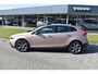 Volvo V40 Cross Country T4 180PK Automaat Summum | 1e eigenaar | Trekhaak | Panodak | Camera | Leder | Stoelverwarming |