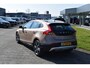 Volvo V40 Cross Country T4 180PK Automaat Summum | 1e eigenaar | Trekhaak | Panodak | Camera | Leder | Stoelverwarming |