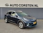 Kia Niro EV e-Niro ExecutiveLine 64kWh SOH 100% Trekhaak Leder Warmtepomp Adap.Cruise Elek.Stoel+Memory JBL®-Audio Pdc Navi Ecc Camera Apple Carplay Android Auto Stoelverwarming+Koeling Stuurverwarming Lmv Privacy Glas DAB Vess Lane Assist Blind Spot 1e Eigenaar Origineel Nederlandse Auto