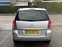 Opel Zafira 1.8 Temptation 7p Inruilauto’s tegen vaste prijzen. Voor meer info: 0638140850 Bij de verkoop van gebruikte voertuigen door CD-Cars wordt geen standaard garantie verstrekt. De koper aanvaardt het voertuig in de staat waarin het zich bevindt op het moment van aankoop