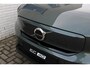 Volvo EC40 Single Motor Extended Range Plus 82 kWh | Demo Deal | Panoramadak | Verwarmbare voorstoelen&stuurwiel | Premium audio by Harman Kardon | Adaptieve Cruise Control | Keyless | Draadloze Telefoonlader | Warmtepomp |