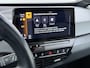 Volkswagen ID.3 First Max 62kWh Pano-dak 20"lm Head-Up-Display Adap.Cruise Camera Elek.Stoelen Navi Ecc Keyless Advanced Head-Up Matrix-Led SOH 91% Ergo Active Stoelen+Stuur+Stoelverwarming Led-a-licht dynamisch Apple Carplay Android Auto Dodehoek detector Dealeronderhouden Origineel Nederlandse Auto € 49.175,- nieuw!