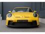 Porsche 911 4.0 GT3 | Keramische | 918 Carbon Seats | Bose | Lift | Full PPF | Sportuitlaat | Dealer O.H | Camera | 510PK | Sportuitlaat | Racing Yellow | Alcantara | Apple & Android Carplay | 21" | Privacy Glas | Led | Interieurverlichting |Dealer O.H.