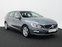 Volvo V60 2.0 T3 Polar | Dealer onderhouden | Navigatie | Trekhaak | Climate Control | Park Assist achter | Cruise Control