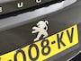 Peugeot 2008 SUV GT 130pk Automaat | Navigatie | Achteruitrijcamera | Full Led koplampen | 3D Cockpit | Half Lederen sportstoelen | Parkeersensoren v+a | Dodehoeksensor | Keyless start | Cruise Control | Climate Control | Apple Carplay / Android Auto | DAB+ radio | Donker getint glas | Trekhaak | 17" lichtmetalen velgen |