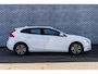 Volvo V40 T2 Polar+ | Navigatie | Cruise Control | Lederen Bekleding | Stoelverwarming | Climate Control | High Performance Audio | Park Assist | Volvo On Call