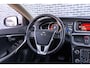 Volvo V40 T2 Polar+ | Navigatie | Cruise Control | Lederen Bekleding | Stoelverwarming | Climate Control | High Performance Audio | Park Assist | Volvo On Call