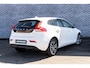 Volvo V40 T2 Polar+ | Navigatie | Cruise Control | Lederen Bekleding | Stoelverwarming | Climate Control | High Performance Audio | Park Assist | Volvo On Call