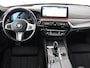 BMW 5-Serie 530e M Sport | Panoramadak | Adaptive cruise | Stoelverwarming | Trekhaak | Alcantara | Head-Up | Camera | Carplay | Sfeerverlichting | Navigatie | Stuurverwarming | PHEV | Plug In